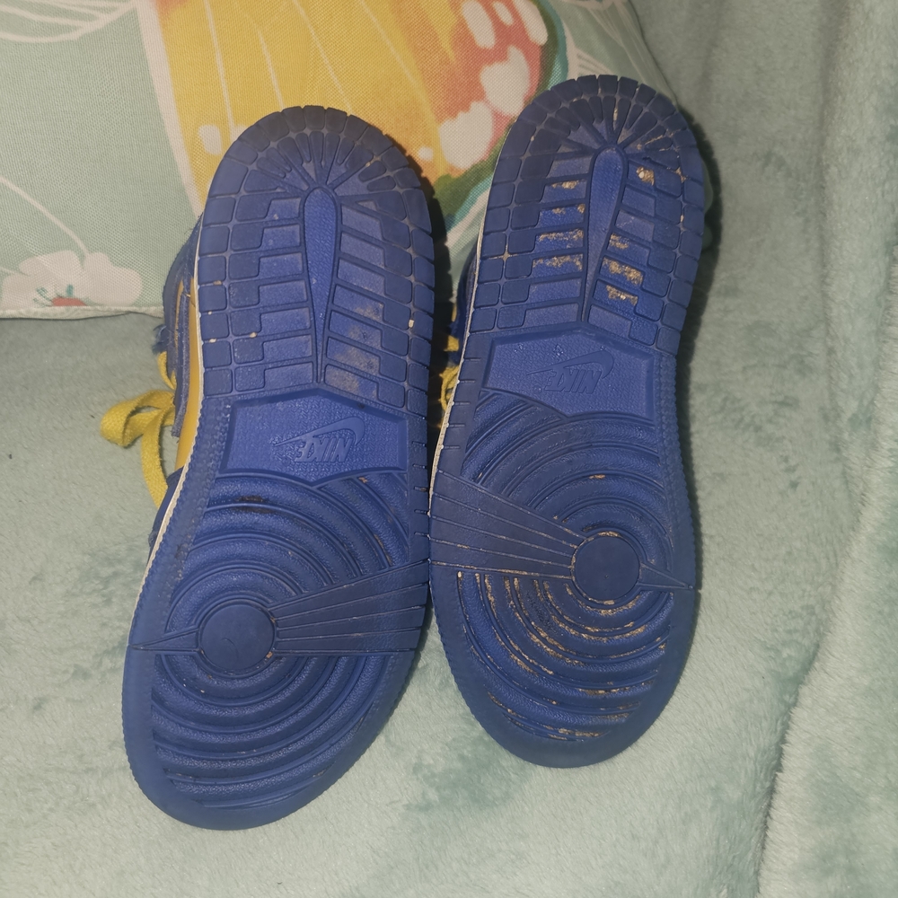 Jordan Kids Sneakers in Blue and Yellow - Picture 12 of 13